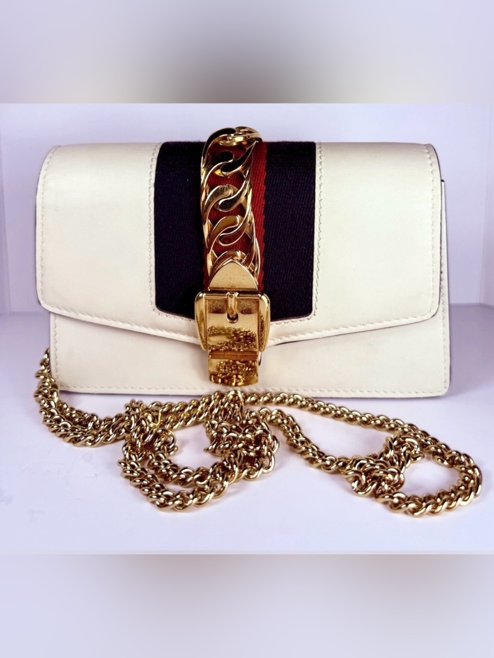 Authentic Gucci Sylvie Mini Chain Wallet Crossbody Ivory Leather Gold Hardware